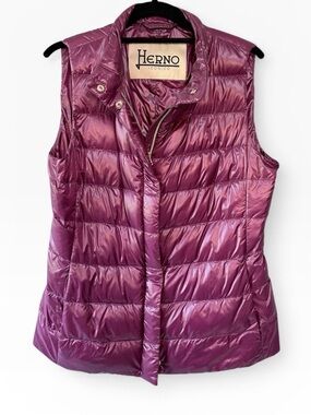 Herno Giulia Quilted Down Nylon Puffer Vest Burgundy Size 8